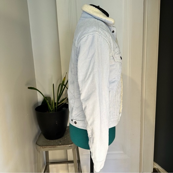 Levi’s Light Blue Sherpa-Lined Button Down Corduroy Jacket XS - Picture 5 of 15